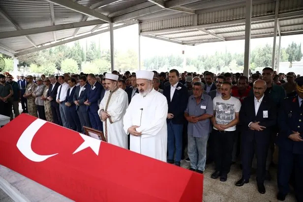 Şehit Uzman Onbaşı Yücel son yolculuğuna uğurlandı-8