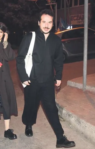 Selin Şekerci de yönetmen sevgili modasına uydu! Murat Can Oğuz ile görüntülendi