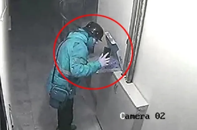 Pizzaya tüküren kuryenin cezası belli oldu