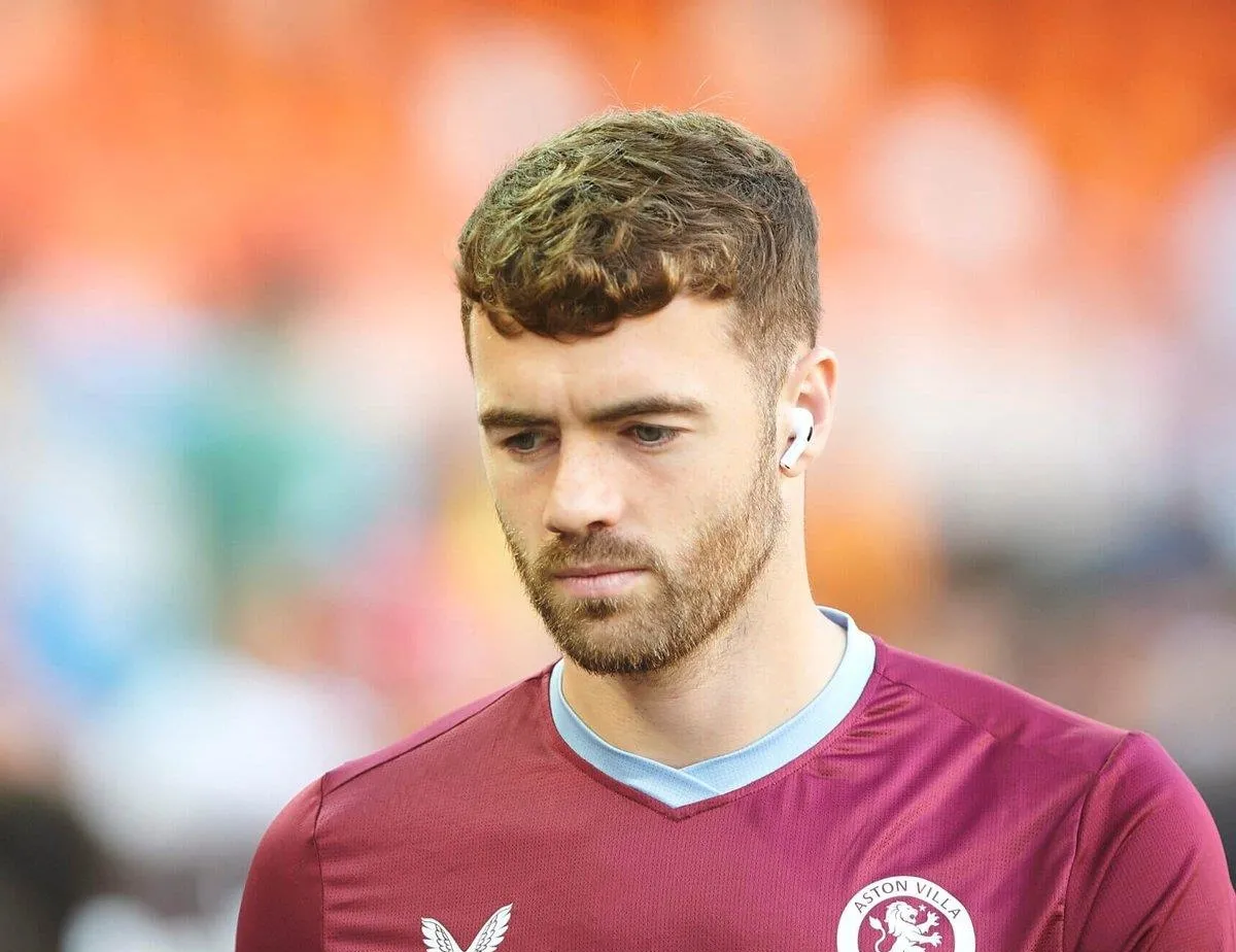 Chambers imzayı attı