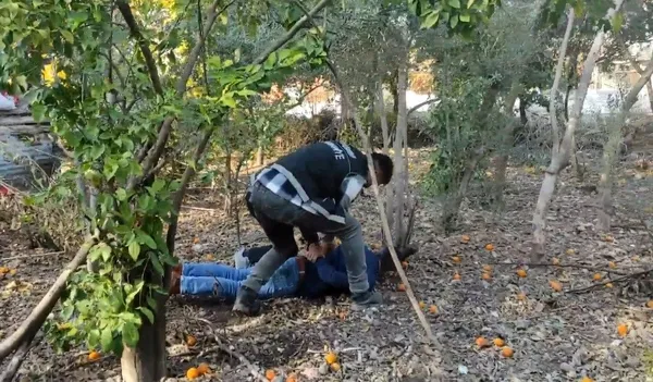 cezaevi-firarisine-nefes-kesen-operasyonla-yakalandi-1640929047971.jpg Cezaevi firarisi nefes kesen operasyonla yakalandı-2
