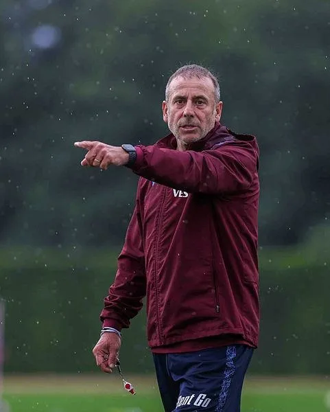 besiktas-trabzonspor-derbisi-oncesi-valerien-ismael-ve-abdullah-avci-oyunculariyla-toplandi-iste-dev-mac-onces-1665879973513.jpeg Beşiktaş, Trabzonspor derbisi öncesi Valerien Ismael ve Abdullah Avcı oyuncularıyla toplandı! İşte dev maç öncesi iki hocanın son sözleri...-4