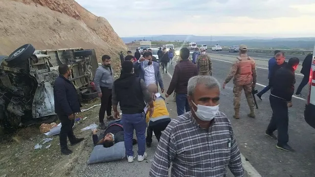 son-dakika-diyarbakir-silvanda-feci-kaza-2si-cocuk-5-kisi-hayatini-kaybetti-1615134667797.jpeg