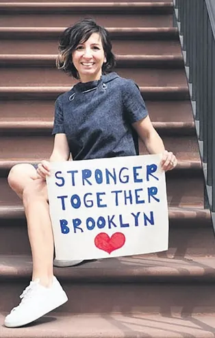 ABD’de Türk vatandaşı Pınar Gnepp, New Yorkta'ki sağlık çalışanlarına ücretsiz yemek göndererek gönülleri fethetti