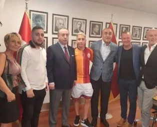 Emre Mor Galatasaray formasını giydi!