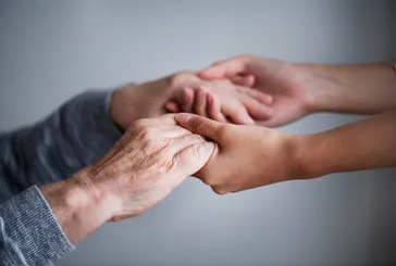 Parkinson hastalığında dengeyi kazandıran 5 formül: Ev düzeni nasıl olmalı?