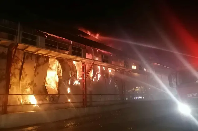 Hatay'da soğuk hava deposunda yangın