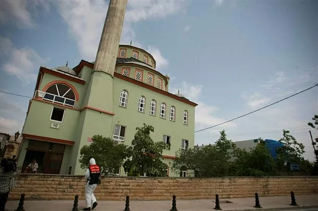 Pendik, Kartal ve Tuzla'da cami hoparlörlerinden gelen müzik sesine inceleme