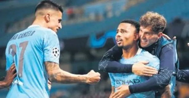 Manchester City ile Lyon çeyrek finalde | YURTTAN VE  DÜNYADAN SPOR GÜNDEMİ