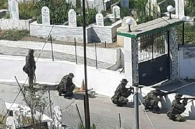 Yunanistan'da 'Korku tatbikatı'nı dünyaya duyuranlar hedefte! O fotoğrafları çeken Türklerin peşindeler