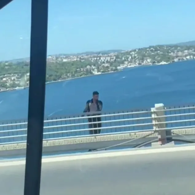 Köprüde intihar girişimi