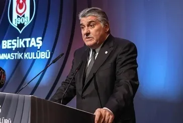 Beşiktaş tribünlerinden yönetime istifa tepkisi