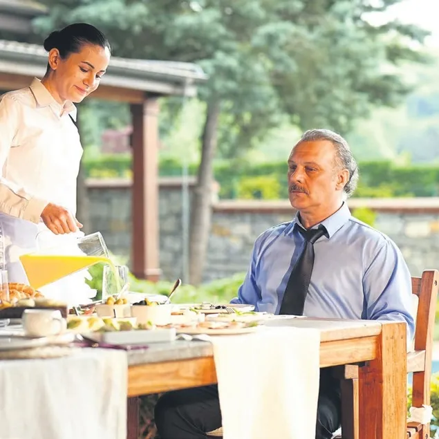 Bol kahkahalı aile hikayesi