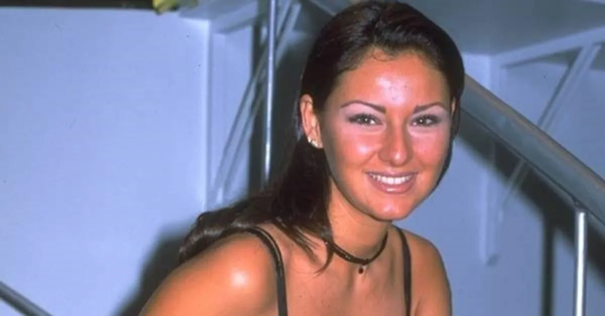 pinar altug genclik yillarina ait mayolu fotografiyla cocuklar duymasin in yildizina bakin galeri takvim