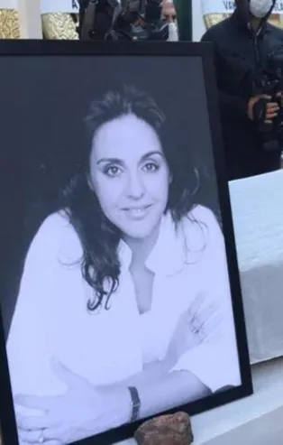 Sezen Aksu, Demet Akbağ, Tarkan gibi ünlülerin modacısı Bahar Korçan son yolculuğuna uğurlandı
