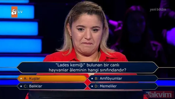 Kenan İmirzalıoğlu'nun sunduğu Kim Milyoner Olmak İster'de duygu dolu anlar! Süper Baba dizisinde Şevket Altuğ’un canlandırdığı Fiko… - 23