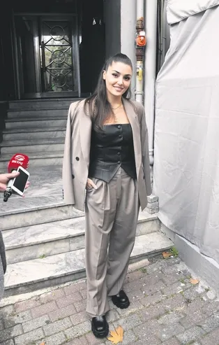 Hande Erçel, Kerem Bürsin sorularına sok noktayı koydu: Çok ciddiye almamak gerek