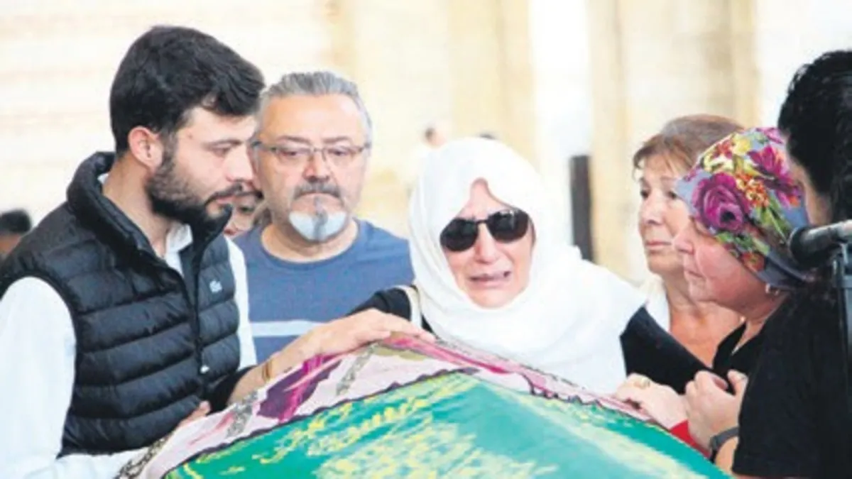 Şişli'de eski eşi tarafından katledilen Bahar’a acı veda!