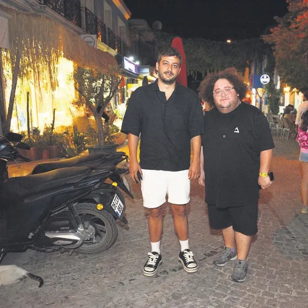 Hayran sevgisi geciktirdi!