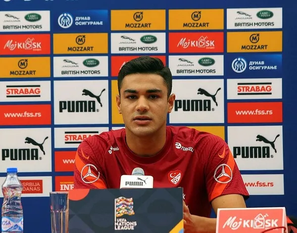 Liverpool Schalke'de forma giyen mili futbolcu Ozan Kabak'ı kiraladı-1