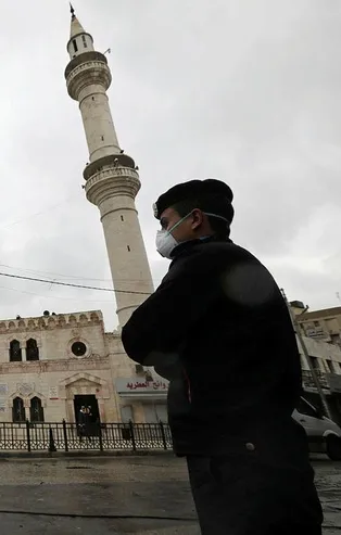 Son dakika: Ürdün'de sokağa çıkma yasağı başladı