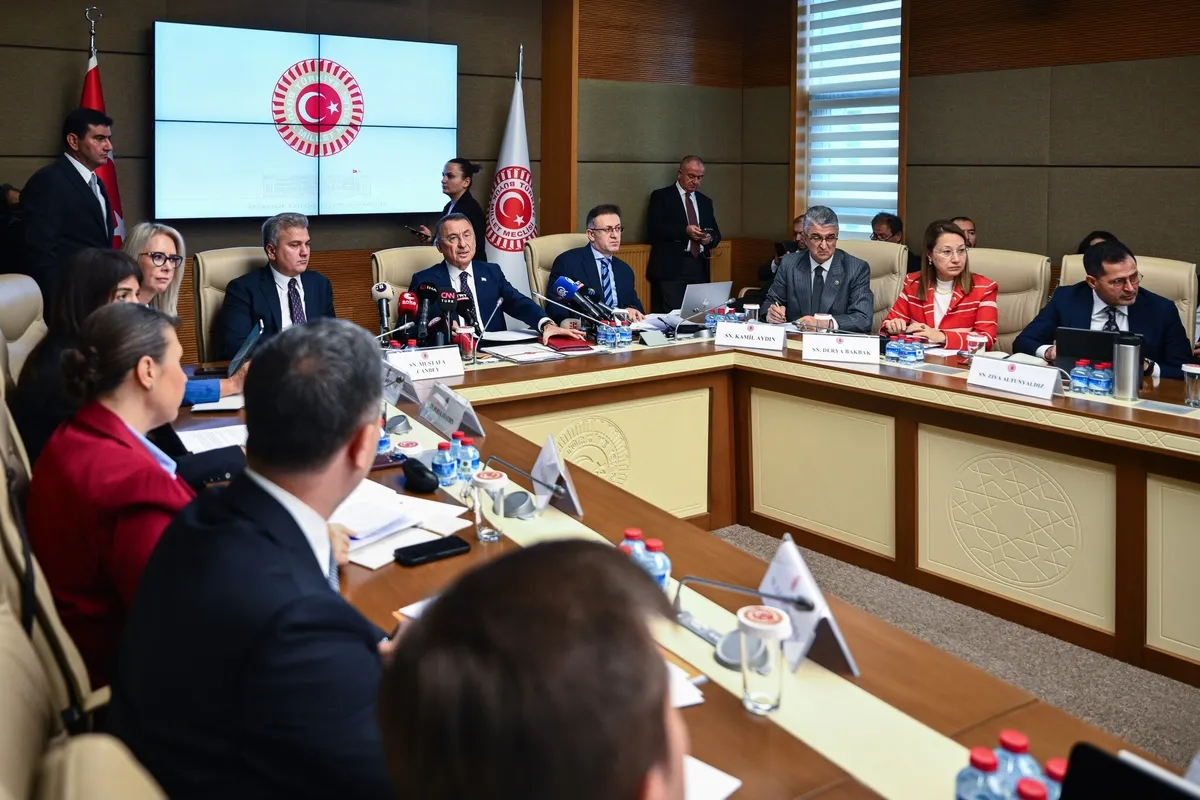 1793096053297.jpeg Mekke Anlaşması TBMM gündeminde! Fuat Oktay'dan kritik mesaj: "Bu gidişata dur denilmeli"-5