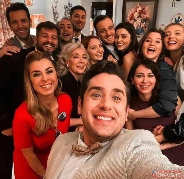 Hande Erçel ve Kerem Bürsin sevgili mi derken ayrılık geldi! Hande ve Kerem'in arası açıldı sette ipler gerildi - 34