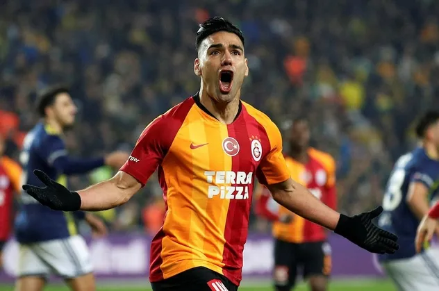 Sakatlığı nedeniyle birçok maçta forma giyemeyen Radamel Falcao kalitesini göstermeye başladı