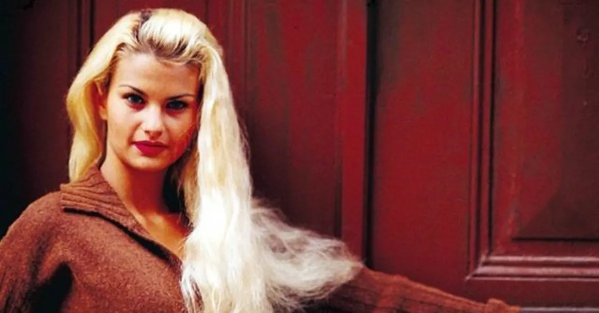 ebru simsek kimdir kac yasinda nereli eski manken ebru simsek hayati takvim