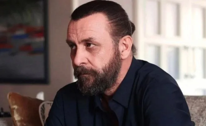 nejat-islerin-olayli-gecesi-behzat-c-dizisindeki-rol-arkadasini-tanimadi-yumruk-atti-birce-akalay-hakkindaki-i-1704708266722.jpg Nejat İşler'in olaylı gecesi: Behzat Ç. dizisindeki rol arkadaşını tanımadı: Yumruk attı! Birce Akalay hakkındaki iddia korkuttu-2
