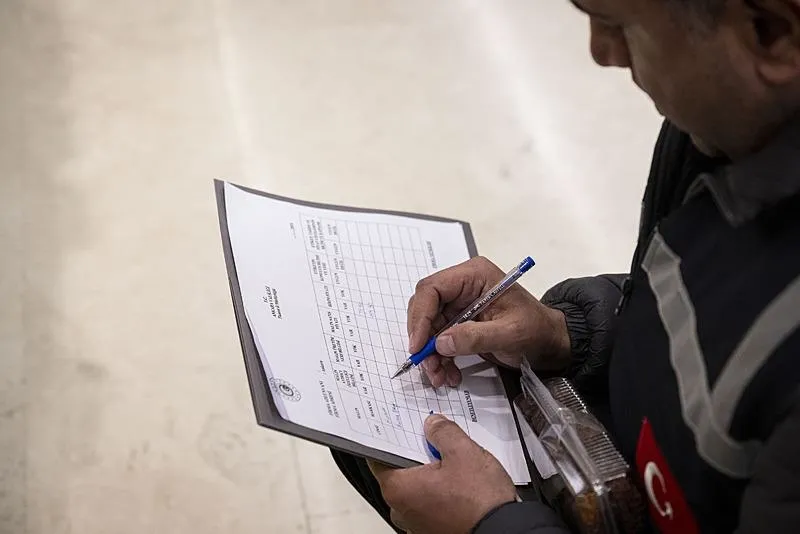 Ramazan öncesi restoranlara sıkı denetim! Ticaret Bakanı Ömer Bolat açıkladı: 6 binden fazla işletmeye 16 milyon TL ceza-3