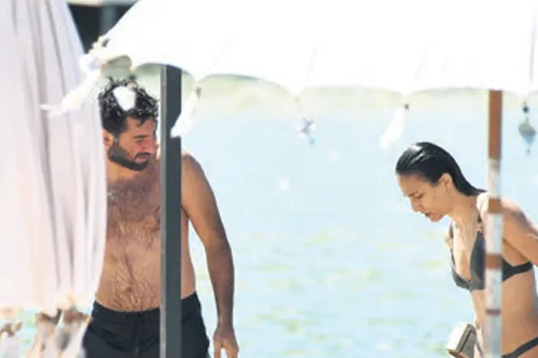 sedef-avci-tatil-pozuyla-sosyal-medyayi-salladi-kivanc-kasabalinin-biricik-esi-dogal-guzelligiyle-dikkat-cekti-1658354264310.jpg Sedef Avcı tatil pozuyla sosyal medyayı salladı! Kıvanç Kasabalı'nın biricik eşi doğal güzelliğiyle dikkat çekti-5