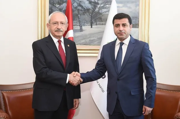HDPKK'lı Selahattin Demirtaş muhalefete ortak miting ve hükümeti istifaya zorlama çağrısı yaptı