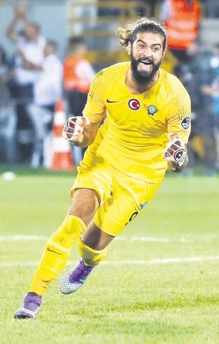 Fatih Öztürk’le el sıkışıldı