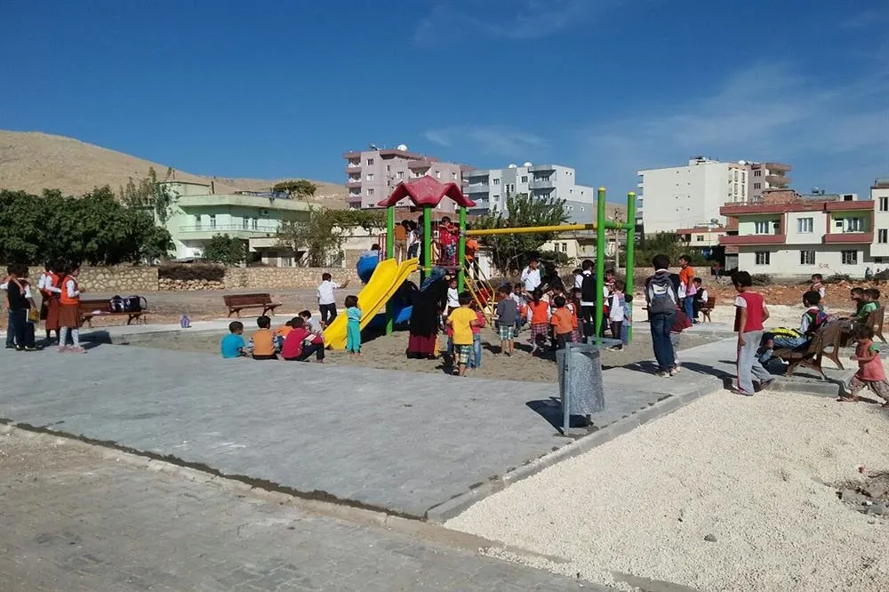 Dargeçitli kızlar istedi kaymakam 4 günde park yaptırdı-1
