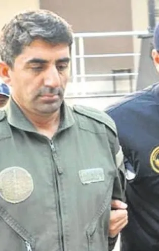 FETÖ'cü hainlere ceza yağdı