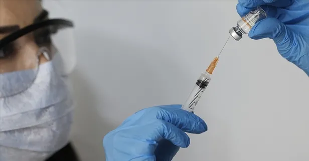 Son dakika: Sağlık Bakanı Fahrettin Koca'dan aşı açıklaması!