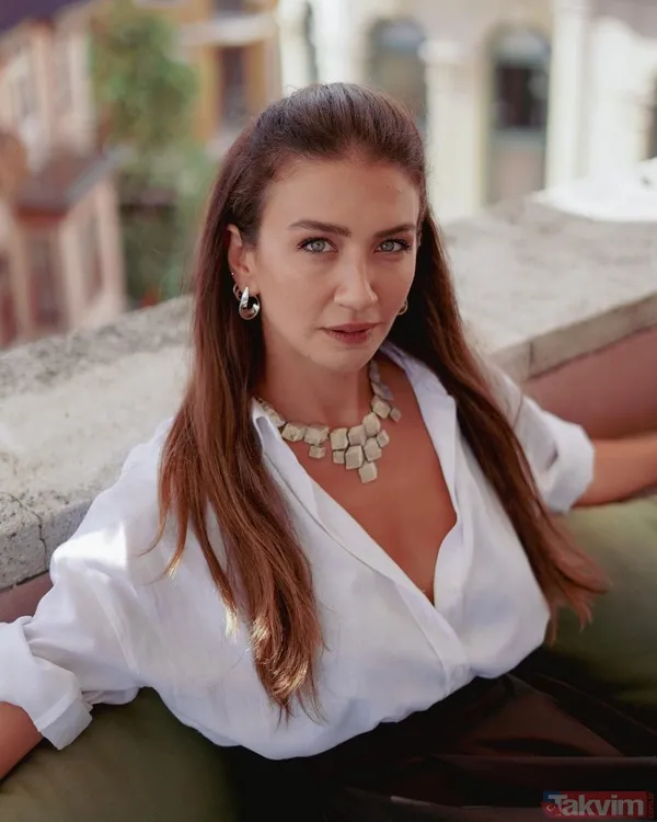 Ceren Benderlioğlu mini spor taytını giyip öyle hareketler yaptı ki! “Kaslı Ceren göreceğiz artık...” EDHO’nun Ömür Façalı’sıydı... - 2