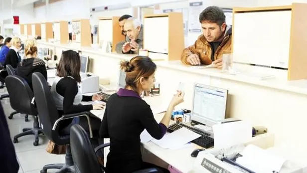 530-bini-askin-kamu-calisanini-yakindan-ilgilendiren-sozlesmelere-iliskin-duzenlemenin-ekimde-mecliste-olmasi-1658872865836.jpeg 530 bini aşkın kamu çalışanını yakından ilgilendiren sözleşmelere ilişkin düzenlemenin Ekim'de Mecliste olması bekleniyor-4