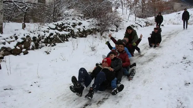 Karabük ve Giresun’da okullar tatil mi? 17 Ocak Pazartesi Karabük ve Giresun’da okullarda ders olacak mı? Valilik açıklaması…-3