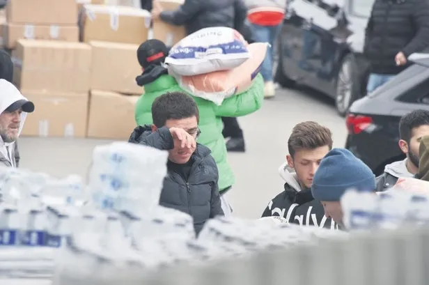 canla-basla-calistilar-1675981402132.jpeg Ünlü isimler deprem bölgesine destek için canla başla çalıştı! Demet Özdemir, Oğuzhan Koç, Murat Boz, Mustafa Sandal... - 3