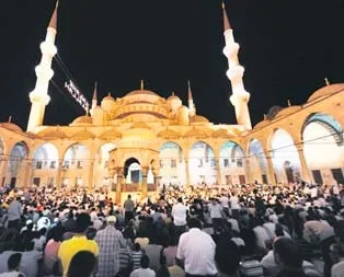 İlk teravih coşkusu