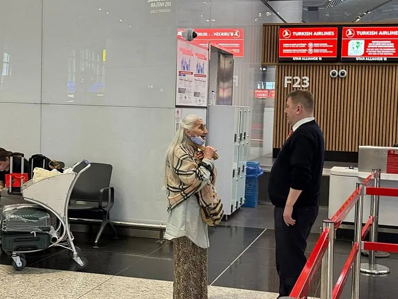 İstanbul Havalimanı'nda kalan İranlı akademisyen Dr. Shiva Kaviani Silivri Geri Gönderme Merkezi'ne yerleştirildi-3