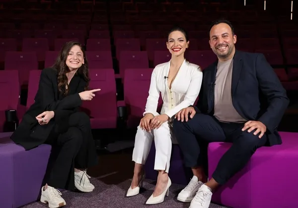 Ferit Aktuğ ile Beste Kökdemir’den ‘Kim Bu Aile?’ yorumu: "Çekilmemiş bir aksiyon komedi çektik!"-2