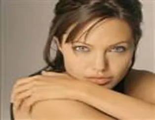 Angelina Jolie fotoğrafları