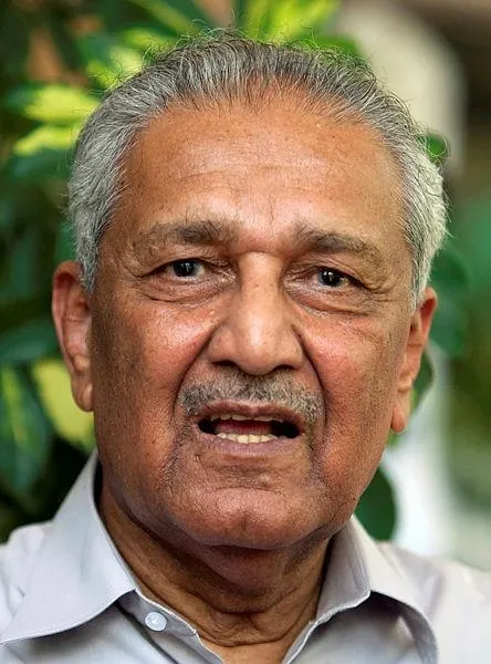 pakistanin-nukleer-programinin-kilit-ismi-abdul-kadir-han-hayatini-kaybetti-1633905126174.jpeg Pakistan'ın nükleer programının kilit ismi Abdul Kadir Han hayatını kaybetti-1