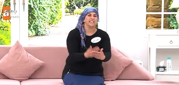 4-cocuguyla-ortada-kaldi-esra-erolun-kapisini-calip-yardim-istedi-kocam-meleki-kuma-olarak-kabul-etmemi-istedi-1666721678883.jpg 4 çocuğuyla ortada kaldı! Esra Erol’un kapısını çalıp yardım istedi: “Kocam, Melek'i kuma olarak kabul etmemi istedi”-8