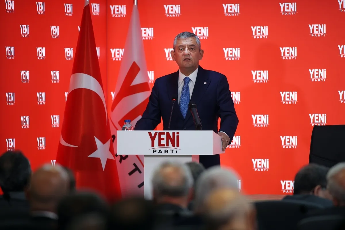1788465957327.jpeg Kemal Kılıçdaroğlu’ndan Özel ve İmamoğlu’na sert gönderme: “Benim hırsızım iyidir” diyenlerle mücadele edeceğiz-5
