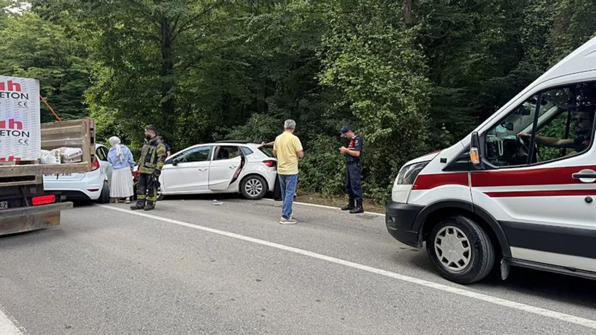 Kocaeli'de kaza: 1'i çocuk 6 yaralı!