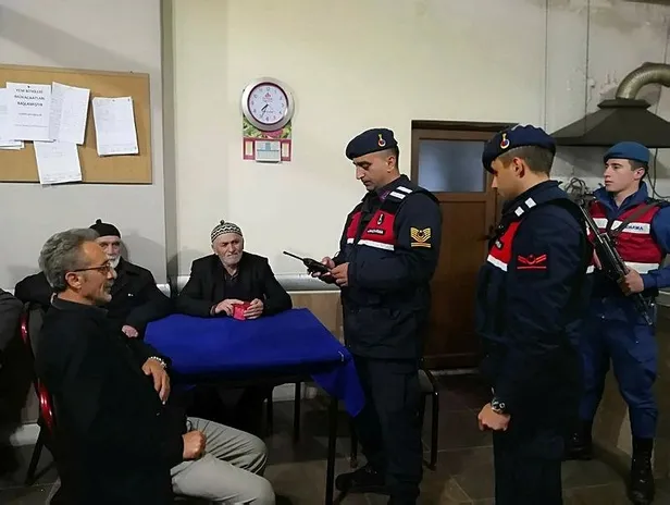 Jandarmadan huzur operasyonu: 46 gözaltı yapılan uygulamada 10 bin şahıs ile 4 bin araç sorgulandı-4